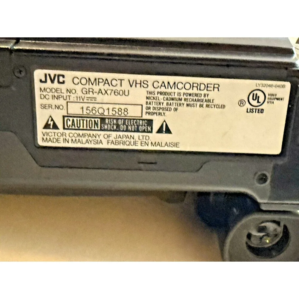 JVC GR-AX760U Compact VHS-C Video Camcorder 600x Zoom Untested